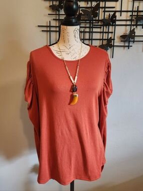 SHEIN Coral Long Sleeve Top